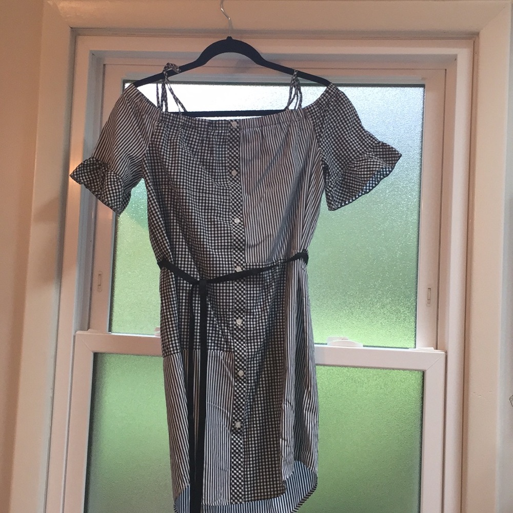 New Buffalo David Bitton S/P off shoulder dress